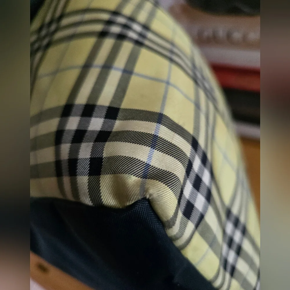 Burberrys Euc Nova Check Tote - Picture 6 of 11